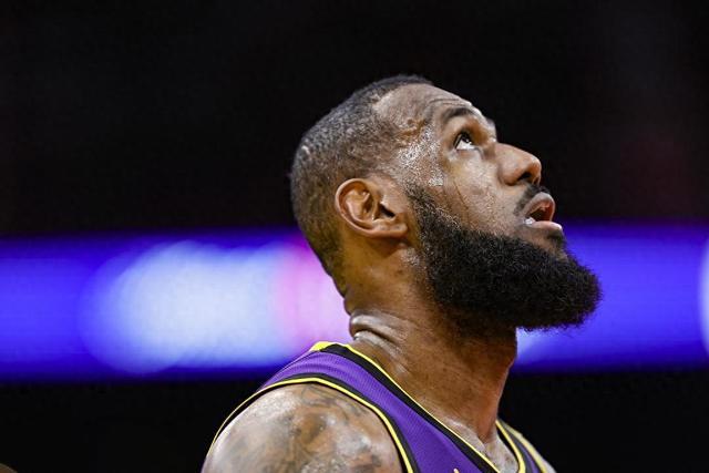 记者：北控正与马布里深入沟通 邀其重新执教